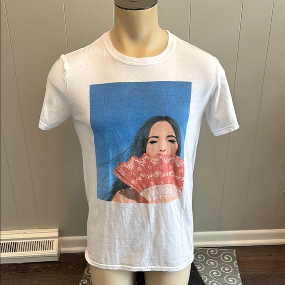 Z Kacey Musgraves Golden Hour Men’s Medium White Short Sleeve Tee - Picture 1 of 6
